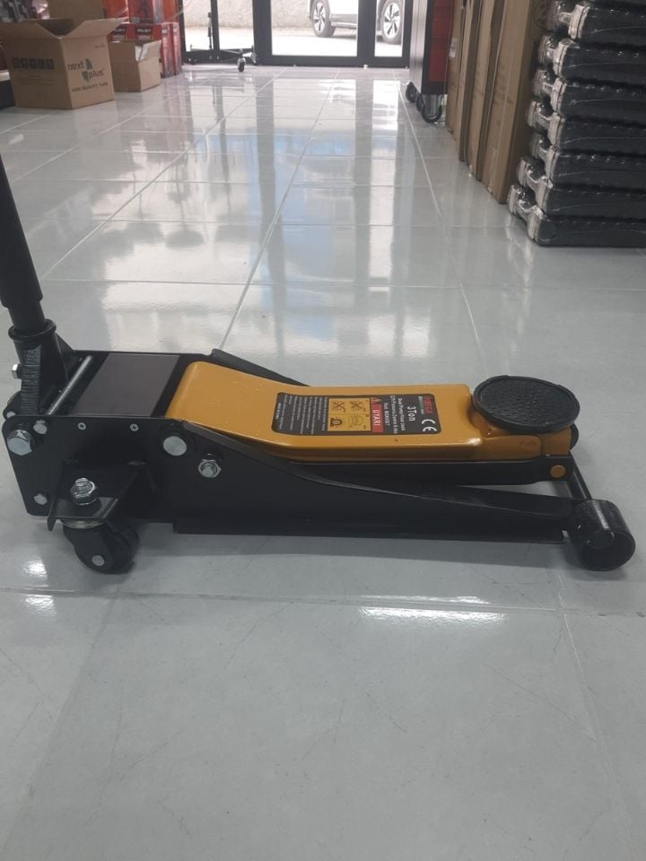 3 Ton Alçak Şase Oto Kaldırma Krikosu MGK0507