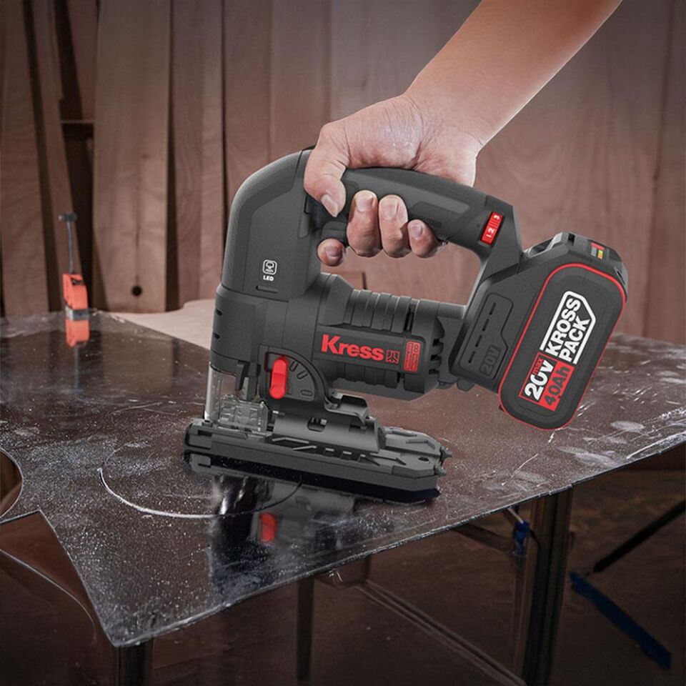 Kress KUE26 20Volt 4.0Ah Li-ion Çift Akülü Profesyonel Kömürsüz Devir Ayarlı Şarjlı Dekupaj Testere