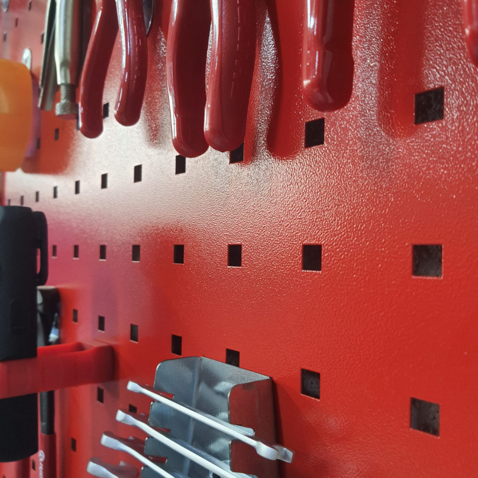 90 cm Metal Askı Panosu ve Kanca + Tornavidalık + Anahtarlık Seti